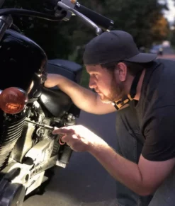 Caterpillar - ACCU LED Zaklamp Voor Om De Nek, 300 Lm CT7105 -Sanitino Winkel 070f9a35ef411acfa37f3908