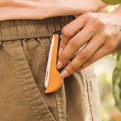 FISKARS - Vouwmes, 8 Cm 1062819 -Sanitino Winkel 073bcd8ee8cc17cda16c367a