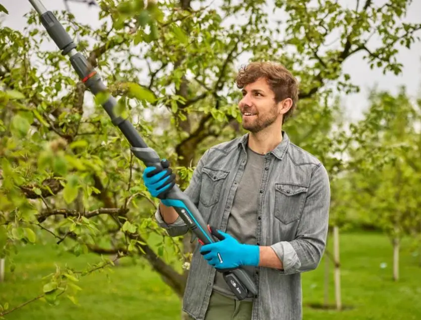 Gardena - 18V ACCU-telescopische Takkenschaar HighCut 250/18V P4A, 1x 2,0 Ah Accu, Lader 14774-20 6 Gardena - 18V ACCU-telescopische Takkenschaar HighCut 250/18V P4A, 1x 2,0 Ah Accu, Lader 14774-20 - Afbeelding 6