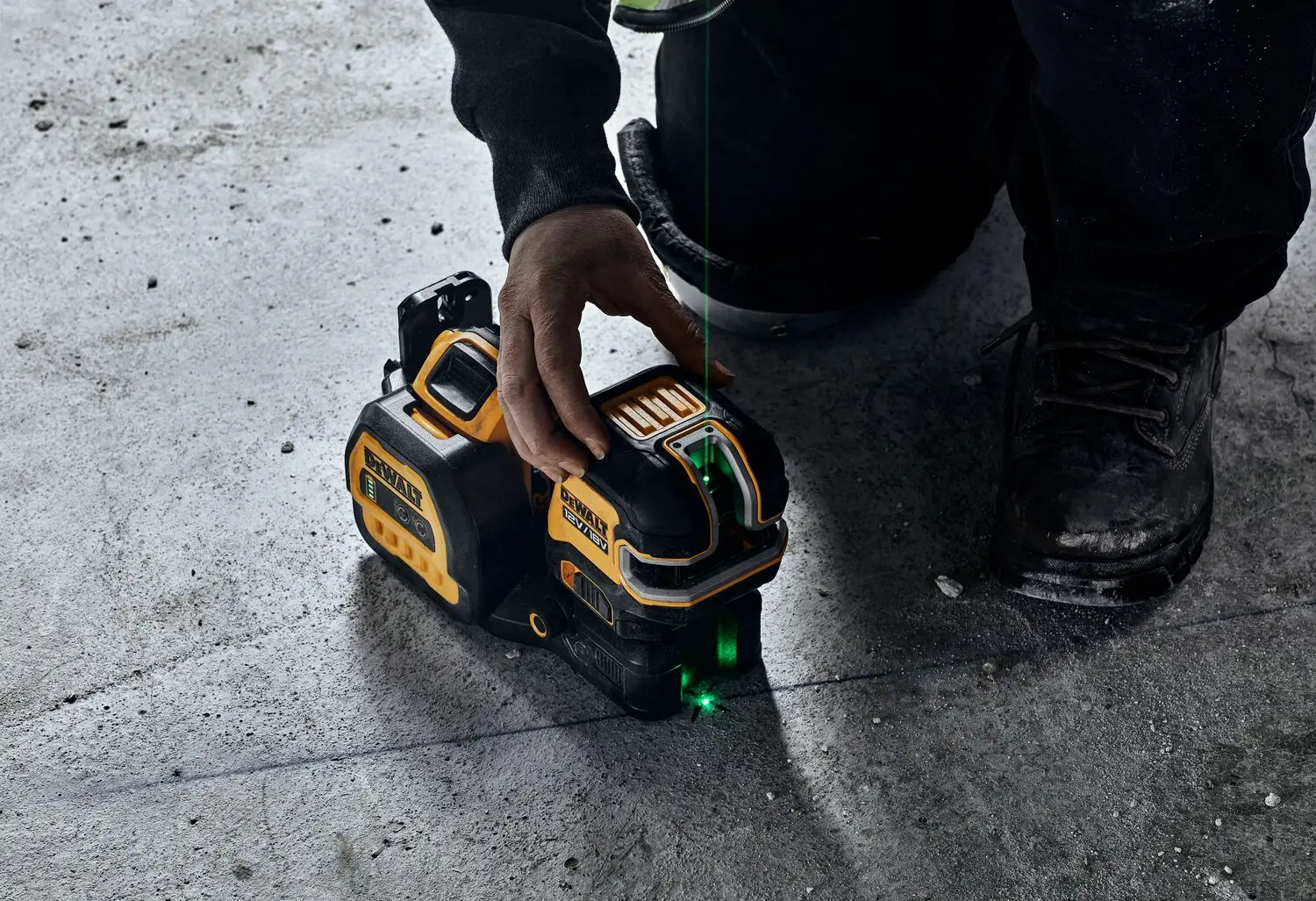 DeWALT Gereedschap - 12/18V ACCU Groene Kruislaser, Zonder Accu En Opladers DCE825NG18 6 DeWALT Gereedschap - 12/18V ACCU Groene Kruislaser, Zonder Accu En Opladers DCE825NG18 - Afbeelding 6