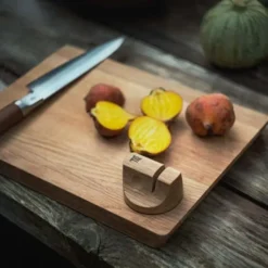 FISKARS Keukenapparatuur - Snijplank 35x25 Cm, Eiken 1065712 -Sanitino Winkel 2246cb8add45a64e4bdae94e