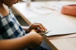 FISKARS - Kinderschaar, Voor Rechts-/linkshandigen, Lengte 13 Cm, Oranje 1005154 5 FISKARS - Kinderschaar, Voor Rechts-/linkshandigen, Lengte 13 Cm, Oranje 1005154 -Sanitino Winkel 2c1a34d7216d72cf382ce6c1