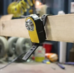 Caterpillar - LED-zaklamp, 250 Lm CT5130 17 Caterpillar - LED-zaklamp, 250 Lm CT5130 -Sanitino Winkel 38f5f240c9d854bbf89f3d05