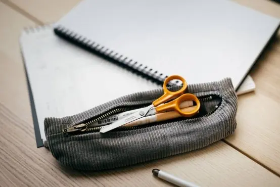 FISKARS - Kinderschaar, Voor Rechts-/linkshandigen, Lengte 13 Cm, Oranje 1005154 2 FISKARS - Kinderschaar, Voor Rechts-/linkshandigen, Lengte 13 Cm, Oranje 1005154 - Afbeelding 2