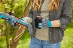 Gardena - 18V ACCU-takkenschaar EasyCut 110/18V P4A, 1x Accu 2,0 Ah, Lader 14772-20 -Sanitino Winkel 4674274aaef47e915fd3113f