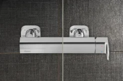 Ravak Supernova - Douchedeur In Drie Delen ASDP3-90, 870-910 Mm, Zwart/helder Glas 00V703R2Z1 -Sanitino Winkel 56875ef19c3bfe5338ff42f3