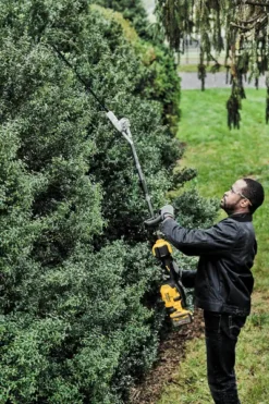 DeWALT Tuinapparatuur - Opzetstuk Voor Motorunit, Heggenschaar 55 Cm DCMASPH6N 7 DeWALT Tuinapparatuur - Opzetstuk Voor Motorunit, Heggenschaar 55 Cm DCMASPH6N -Sanitino Winkel 624fdf0cdbfc57c7da3e10ff