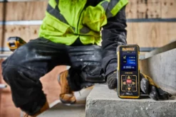 DeWALT Toebehoren - Laserafstandsmeter, 50 M Bereik, Bluetooth DW03050 -Sanitino Winkel 71773b581cc15cd9f8b5407b