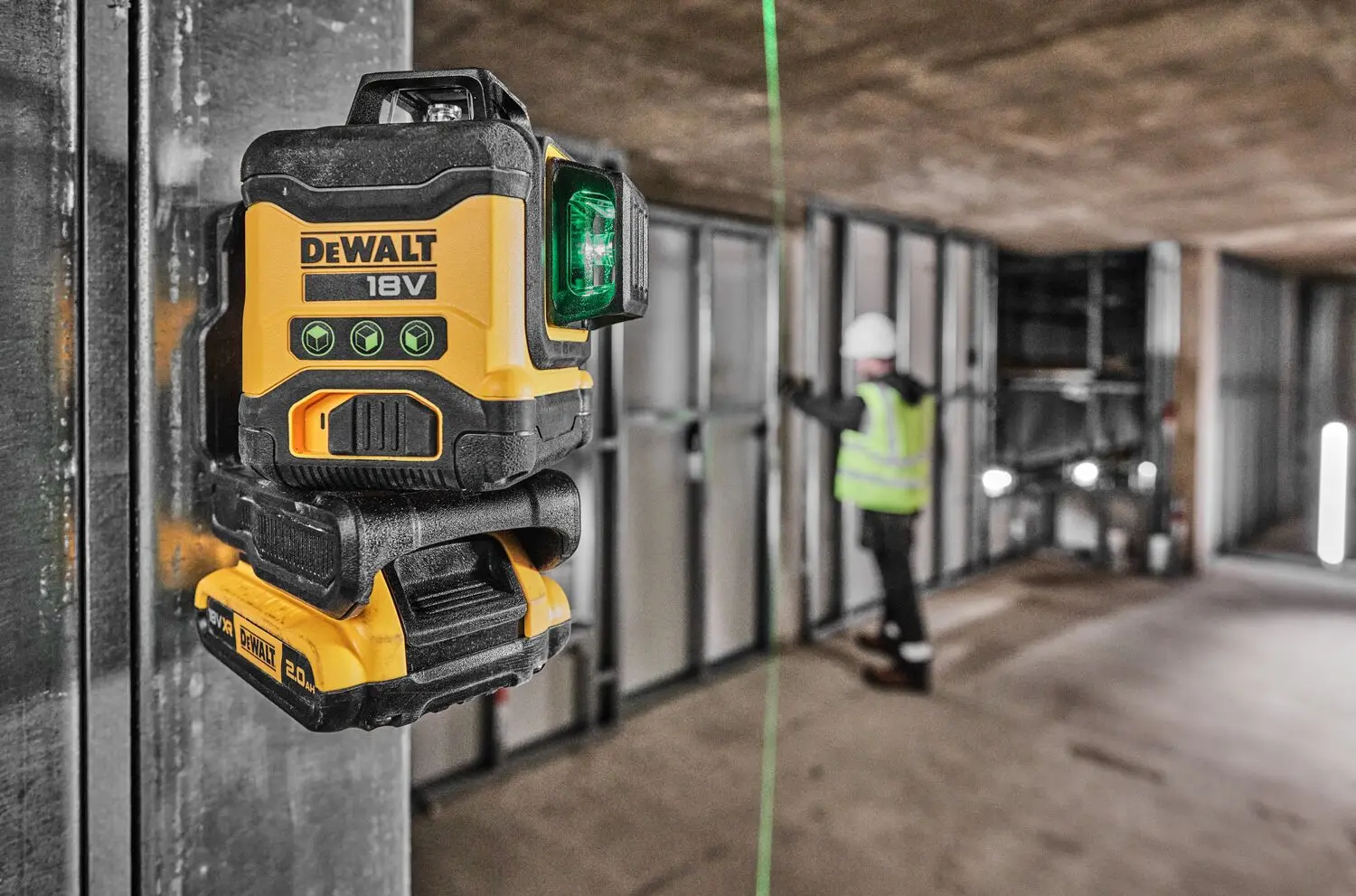 DeWALT Gereedschap - 18V ACCU Groene Kruislaser, 1x Accu 2.0 Ah XR, Oplader DCLE34031D1 8 DeWALT Gereedschap - 18V ACCU Groene Kruislaser, 1x Accu 2.0 Ah XR, Oplader DCLE34031D1 - Afbeelding 8