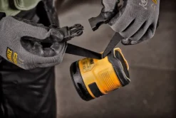 DeWALT Toebehoren - Oplaadbare Bluetooth-luidspreker DCR009 14 DeWALT Toebehoren - Oplaadbare Bluetooth-luidspreker DCR009 -Sanitino Winkel 792e7e34cd53111225ea2a79