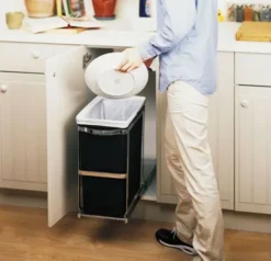 Simplehuman Afvalemmers - Uitschuifbare Recyclebak Voor Onder Het Aanrecht 30 L CW1124 -Sanitino Winkel 8f2b7980ea29a75052834528