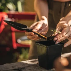 FISKARS Tuingereedschap - Hand-zaadzaaier 1057641 -Sanitino Winkel 93b6d99f6e504ccd57449de0