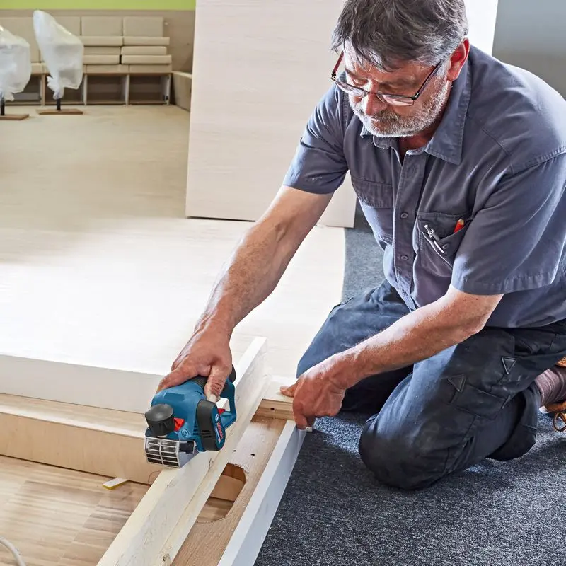 Bosch Gereedschap - 12V ACCU-schaaf 56 Mm, 2x Accu 3,0 Ah Li-Ion, Lader 06015A7001 4 Bosch Gereedschap - 12V ACCU-schaaf 56 Mm, 2x Accu 3,0 Ah Li-Ion, Lader 06015A7001 - Afbeelding 4