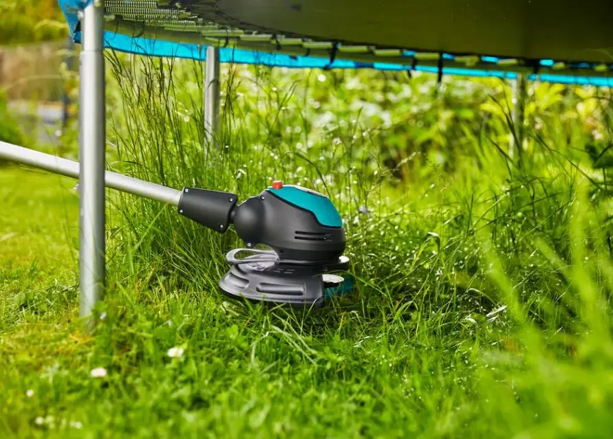 Gardena - 18V ACCU-trimmer EasyCut 23/18V P4A, Werkbreedte 23 Cm, Zonder Accu En Lader 14700-55 5 Gardena - 18V ACCU-trimmer EasyCut 23/18V P4A, Werkbreedte 23 Cm, Zonder Accu En Lader 14700-55 - Afbeelding 5