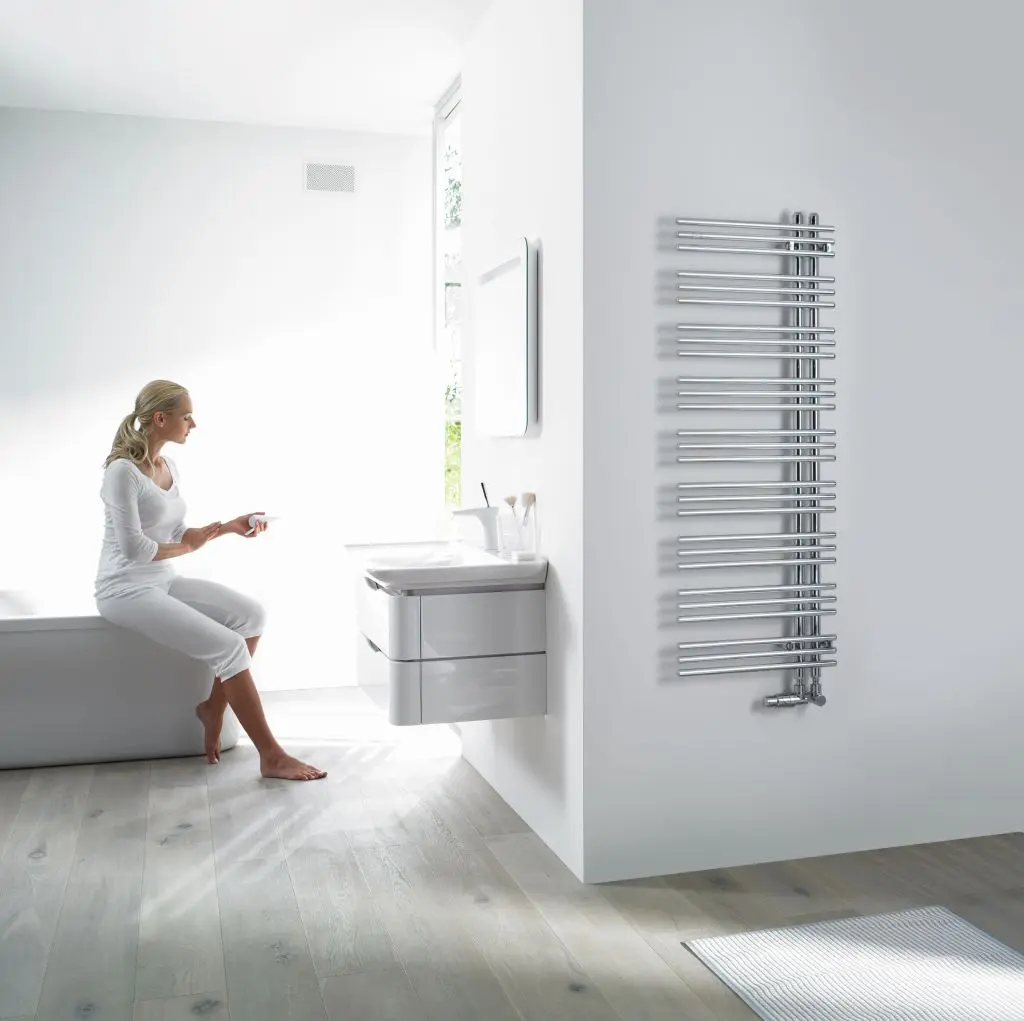 Zehnder Yucca Asym - Badkamerradiator 130x48 Cm, Recht, één Rij, Wit Laqué YA-130-050 1 Zehnder Yucca Asym - Badkamerradiator 130x48 Cm, Recht, één Rij, Wit Laqué YA-130-050