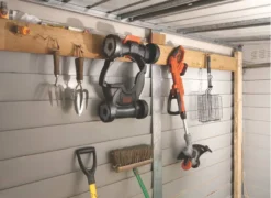 Black & Decker BLACK+DECKER Tuin Techniek - 18V ACCU Multifunctionele Grastrimmer, 28 Cm Reikwijdte, 1x Accu 2,0 Ah Li-ion STC1820CM-QW -Sanitino Winkel b72bb96c90a1d2c8c8a351e0