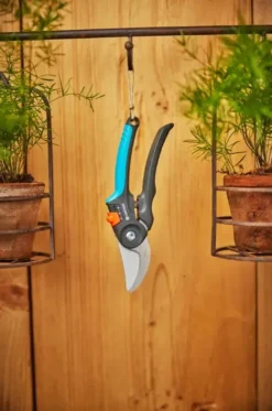 Gardena - PremiumCut Flex Takkenschaar 12242-20 7 Gardena - PremiumCut Flex Takkenschaar 12242-20 -Sanitino Winkel b92af12d977702c6a3073698