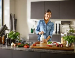 Leifheit Koken - Comfort En Clean Universele Snijmachine 23030 -Sanitino Winkel ceac550b3aca7b4ea43d082d