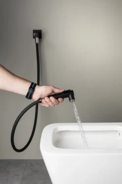 Sapho Overige Kranen - Wandventiel Met Bidetdouche, Rechthoekig, Mat Zwart SG108NE -Sanitino Winkel d1759c48348672fdad619d98