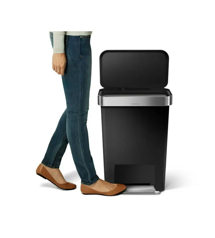 Simplehuman Afvalemmers - Afvalbak 45 L, Met Zakvak, Roestvrij/zwart CW1385CB 6 Simplehuman Afvalemmers - Afvalbak 45 L, Met Zakvak, Roestvrij/zwart CW1385CB - Afbeelding 6