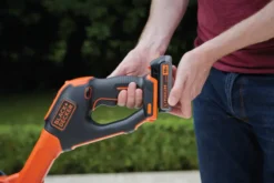 Black & Decker BLACK+DECKER Tuin Techniek - 18V ACCU Grastrimmer, 28 Cm Reikwijdte, 1x Accu 2,0 Ah Li-ion, Oplader STC1820PC-QW -Sanitino Winkel dfac1cf17578aaf45a62e24b