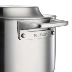 FISKARS Keukenapparatuur - Pan Met Deksel, Inhoud 5 L 1067640 13 FISKARS Keukenapparatuur - Pan Met Deksel, Inhoud 5 L 1067640 -Sanitino Winkel dfce522d960b8852a327a0e3