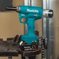 Makita Gereedschap - 18V ACCU Klinknagelpistool, 2x 3.0 Ah LXT Accu, Oplader DRV250RFJ 5 Makita Gereedschap - 18V ACCU Klinknagelpistool, 2x 3.0 Ah LXT Accu, Oplader DRV250RFJ -Sanitino Winkel e722df8b8f647f9c30f21992