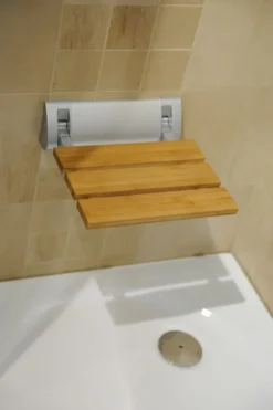 Aqualine Douches - Douchestoel Opklapbaar 32x23 Cm, Bamboe AE236 -Sanitino Winkel f0d3d0a52a11cd91099ccba9